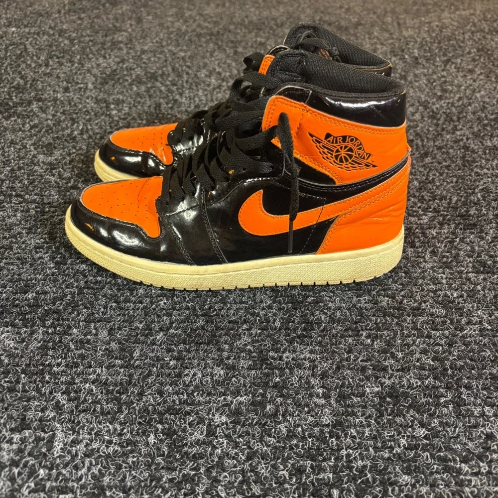 Nike Air Jordan 1 Retro High OG Shattered Backboard 3.0 Black Orange 555088-028